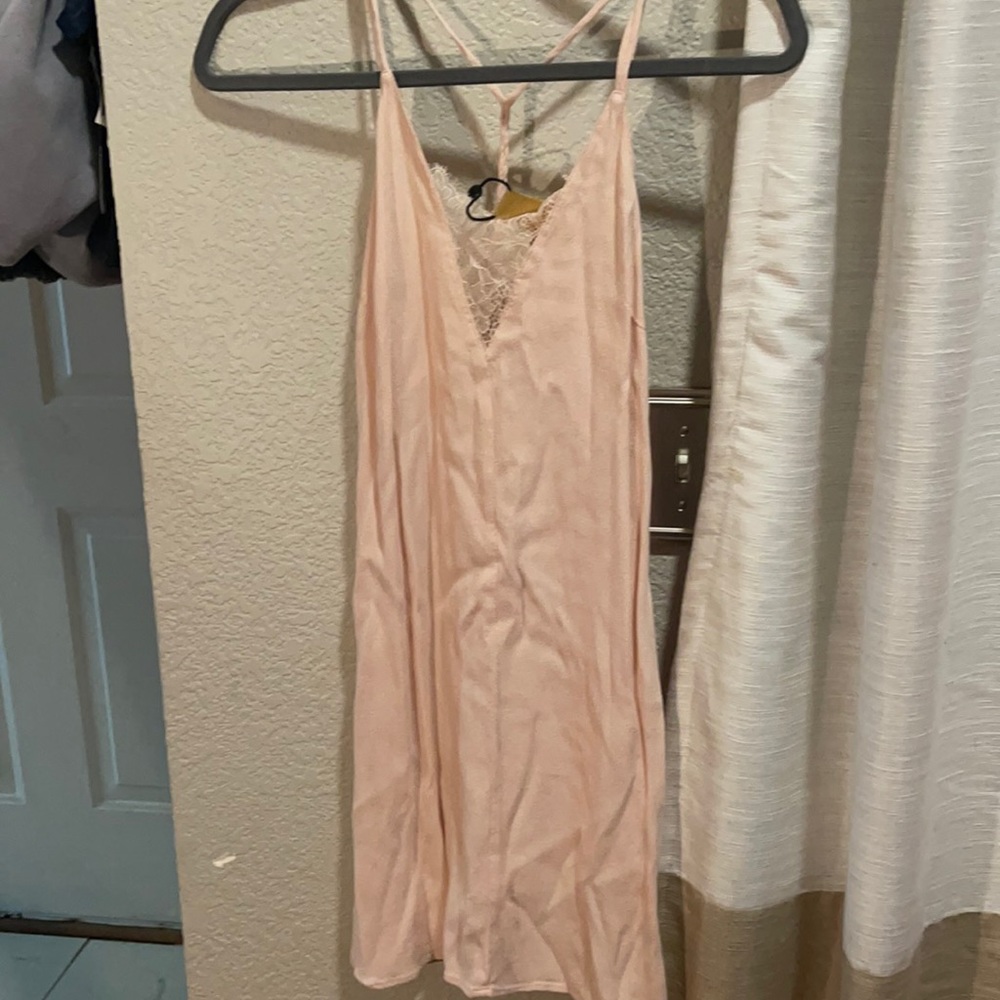 Hi&M light pink dress with lace